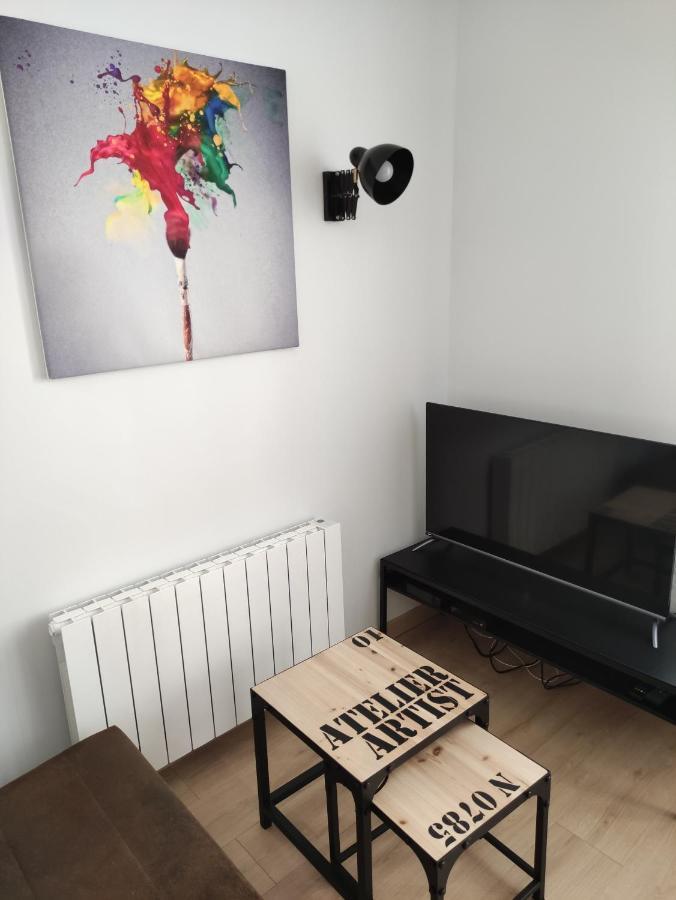 L'Atelier De L'Artiste - Moulins Coeur De Ville Luaran gambar
