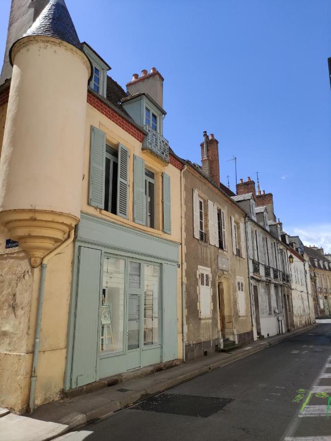 L'Atelier De L'Artiste - Moulins Coeur De Ville Luaran gambar
